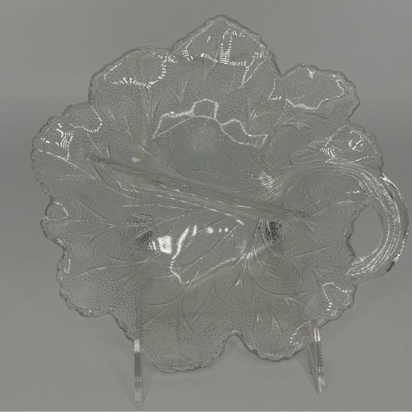 Vintage Indiana Glass, Pebble Leaf-Shaped Clear Glass Relish Dish - Picture 6 of 6